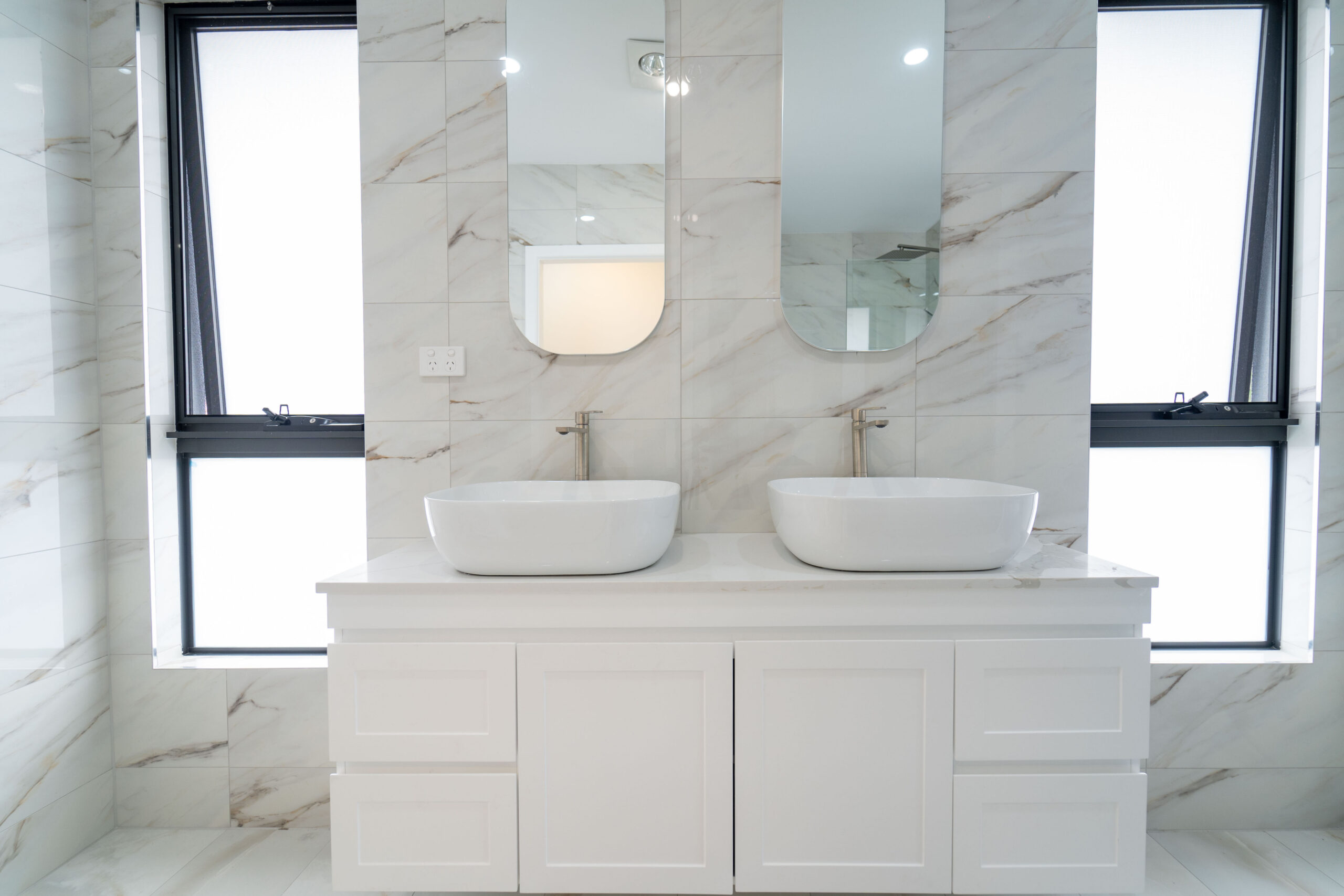 White shaker double bathroom vanity custom made by Renolux