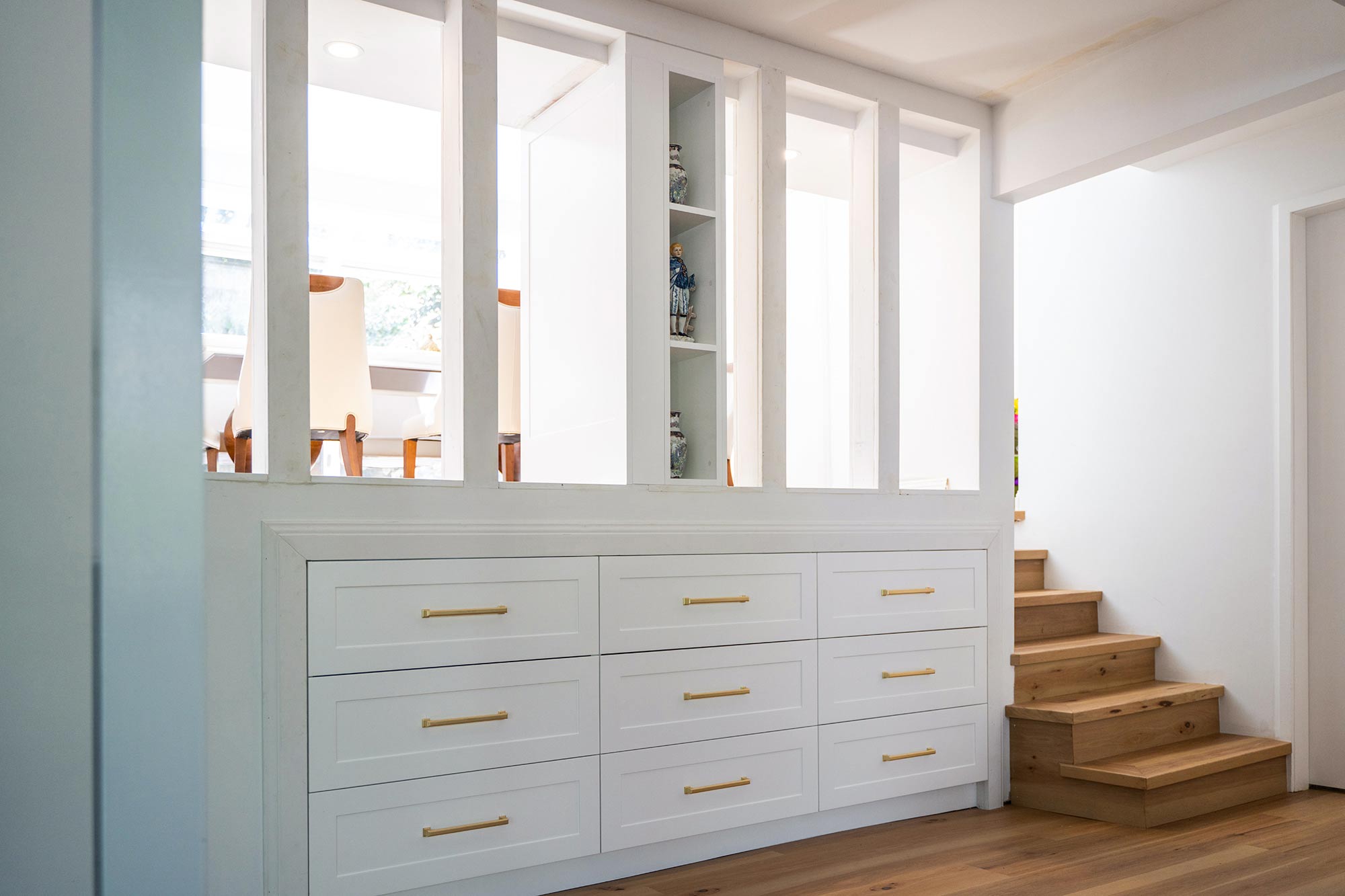 White shaker custom wardrobe by Renolux